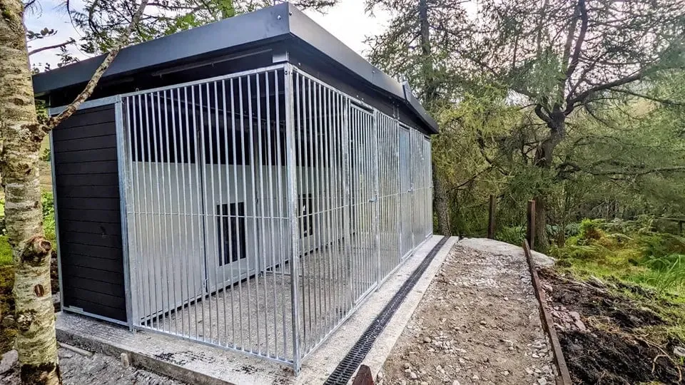 Benchmark Dog Kennel with Apex Roof - Triple 15 x 8ft, Eco Thermal Range